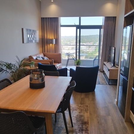 Menlyn Apartment Претория Экстерьер фото