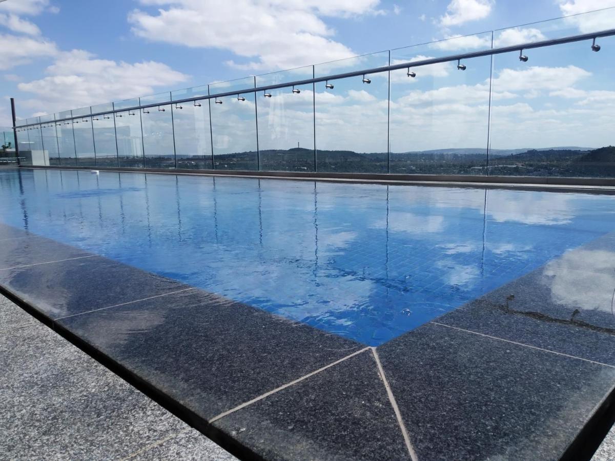 Menlyn Apartment Претория Экстерьер фото