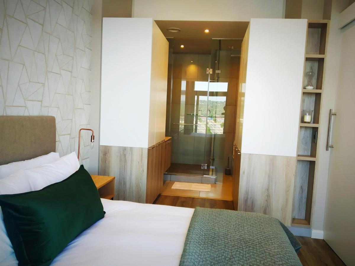 Menlyn Apartment Претория Экстерьер фото